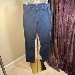 Ladies jeans, NYDJ blue straight leg size 12 zip front dark wash